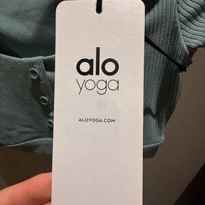 💫✨NWT✨💫 ALO YOGA :SEAGRASS GREEN: